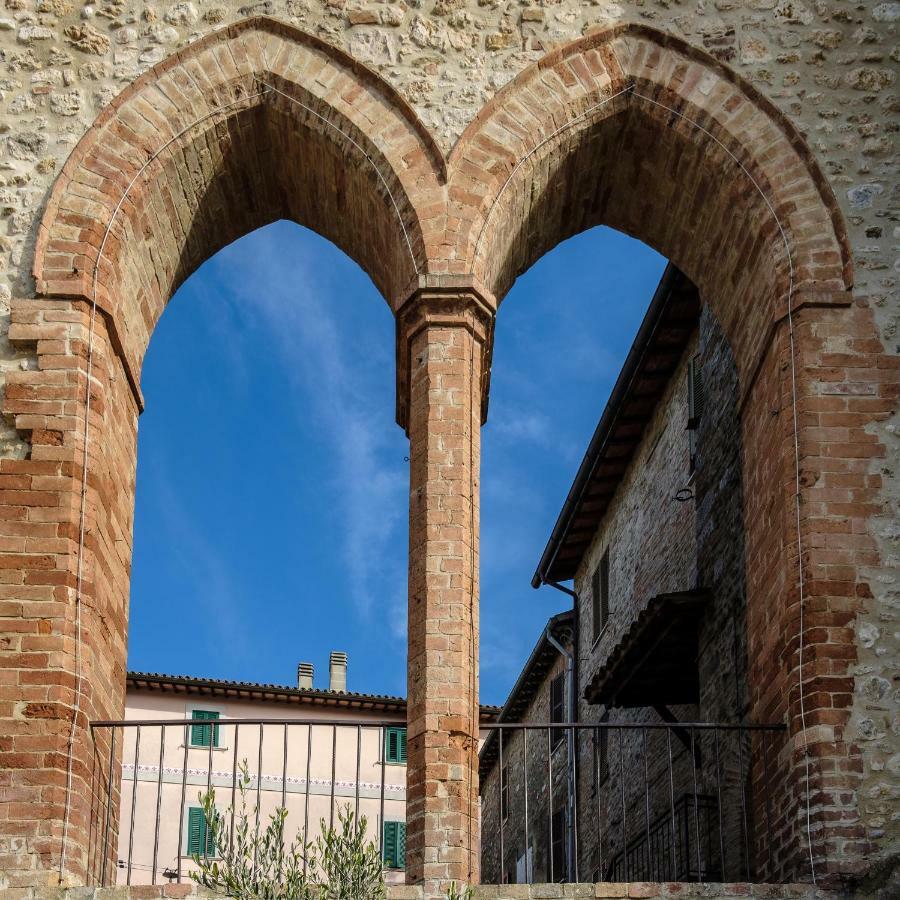 La Dimora Nel Castello Villa Collevalenza Eksteriør bilde